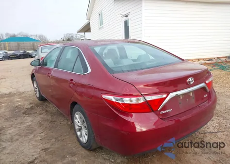 2017 Toyota Camry Le z USA, uszkodzony, nr VIN 4T1BF1FK4HU801181